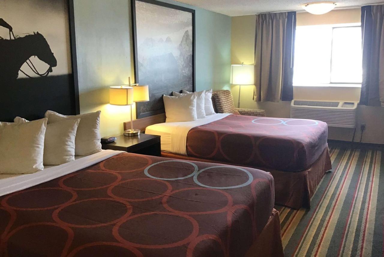 Super 8 By Wyndham Casper East/Evansville Buitenkant foto