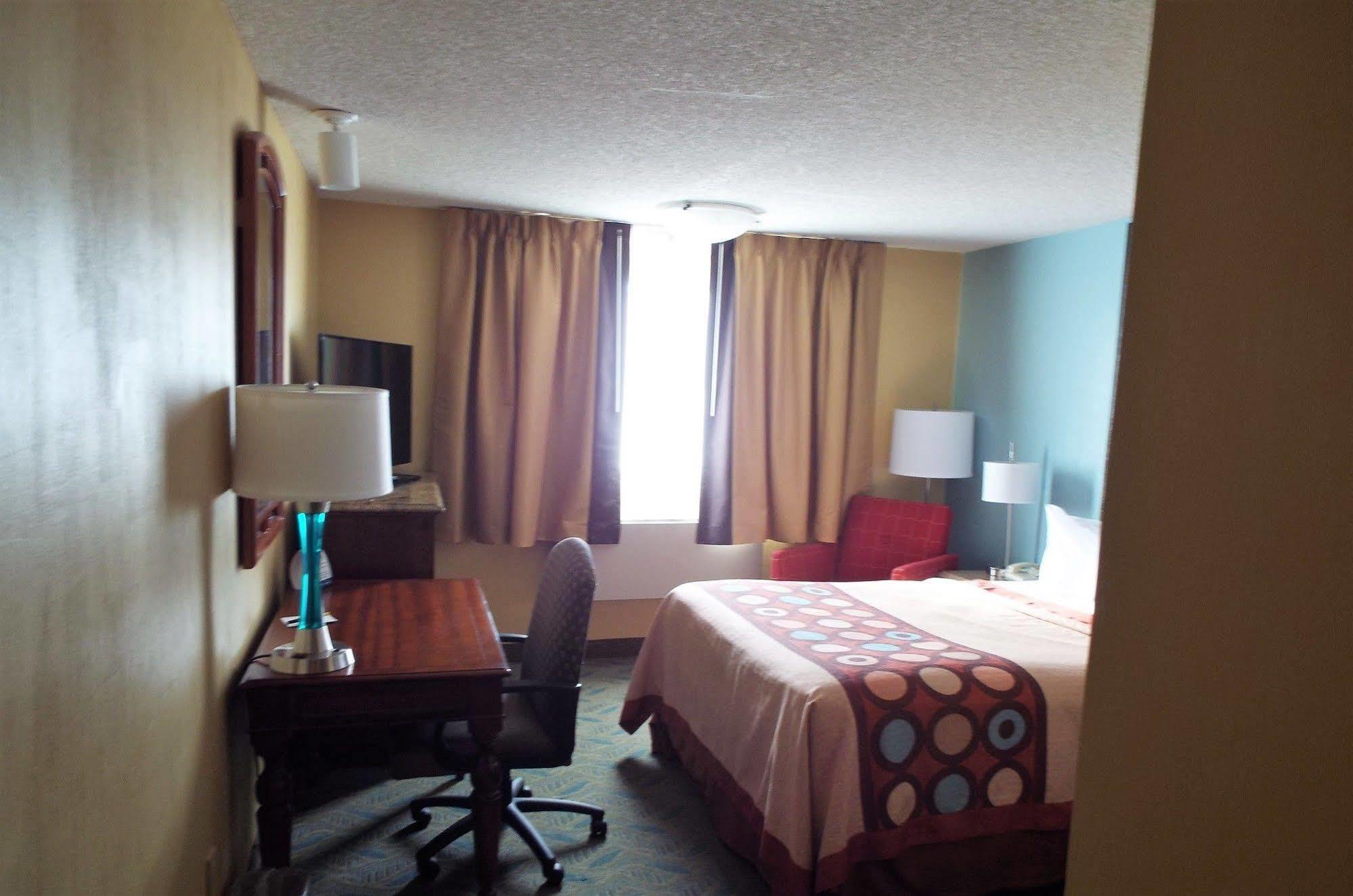 Super 8 By Wyndham Casper East/Evansville Buitenkant foto
