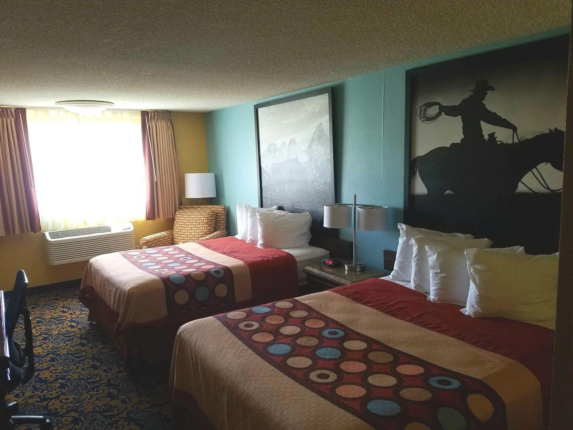 Super 8 By Wyndham Casper East/Evansville Buitenkant foto